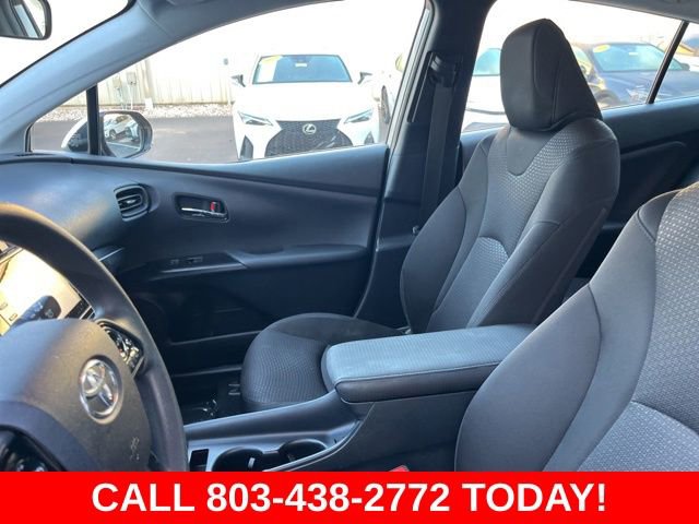 Used 2020 Toyota Prius LE FWD image 10