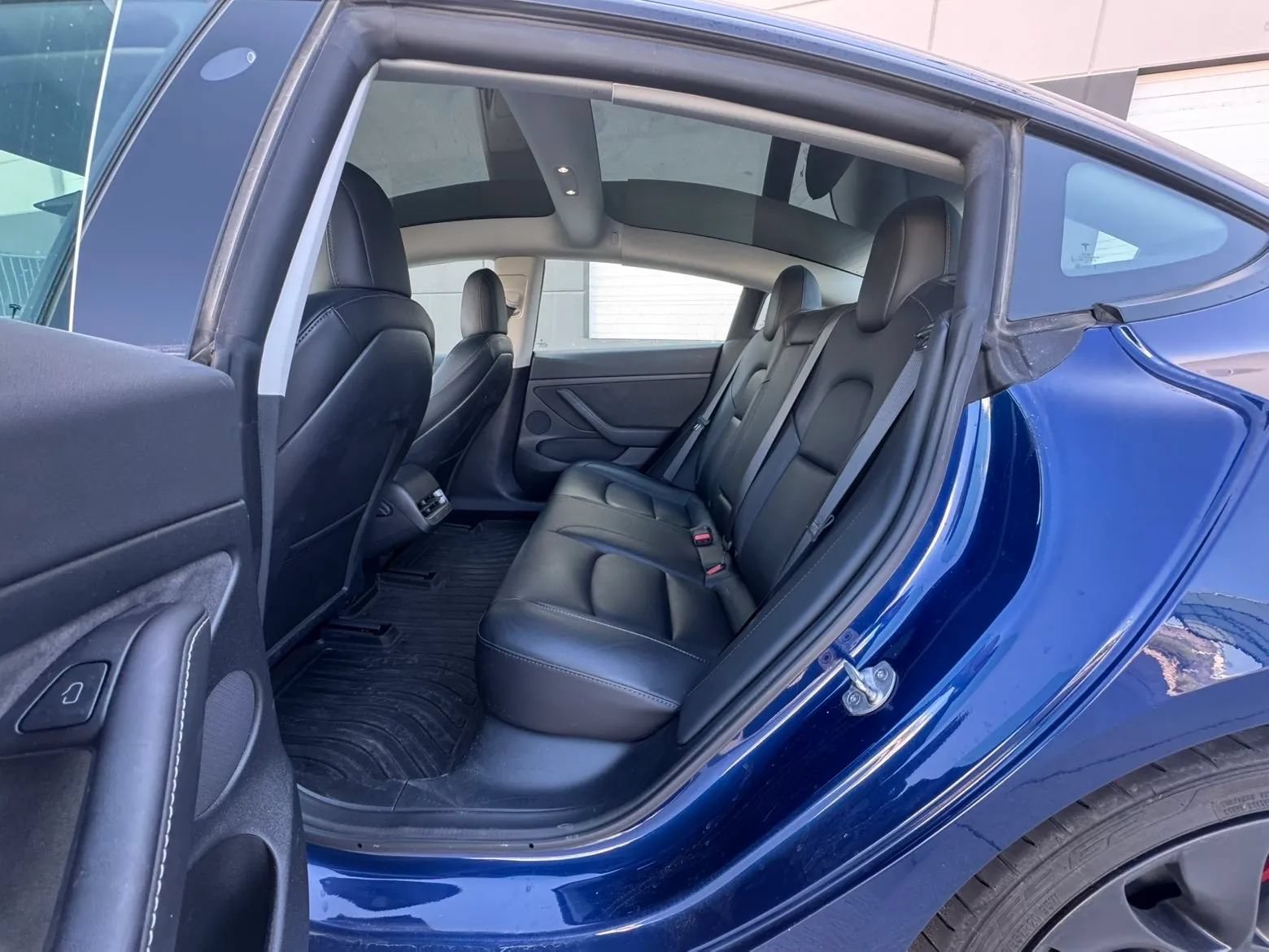 Used 2022 Tesla Model 3 Performance AWD/4WD image 13
