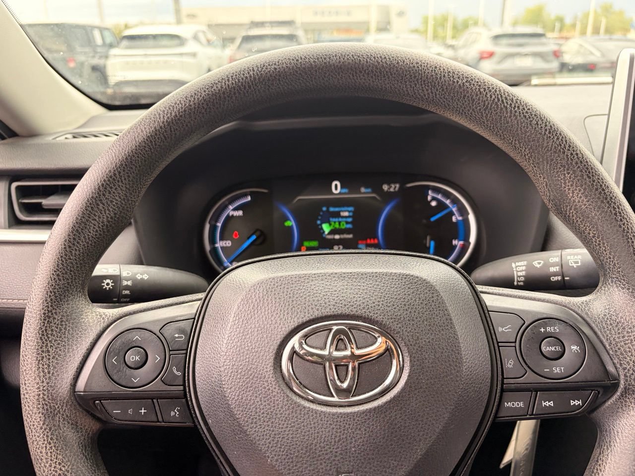 Used 2023 Toyota RAV4 LE AWD/4WD image 29