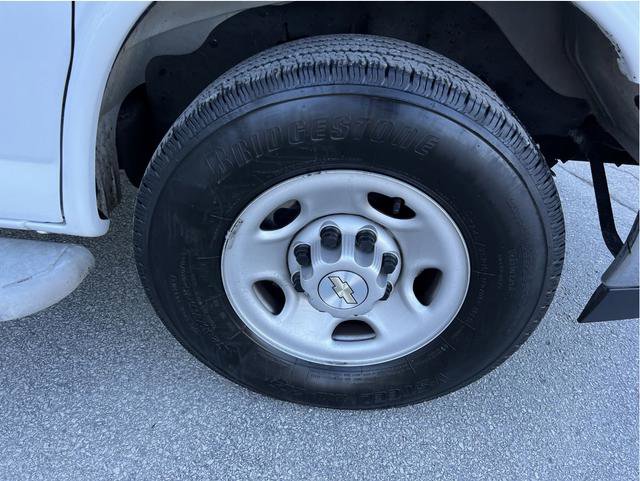 Used 2024 Chevrolet Express 2500 Work Van w/ Driver Convenience Package image 10