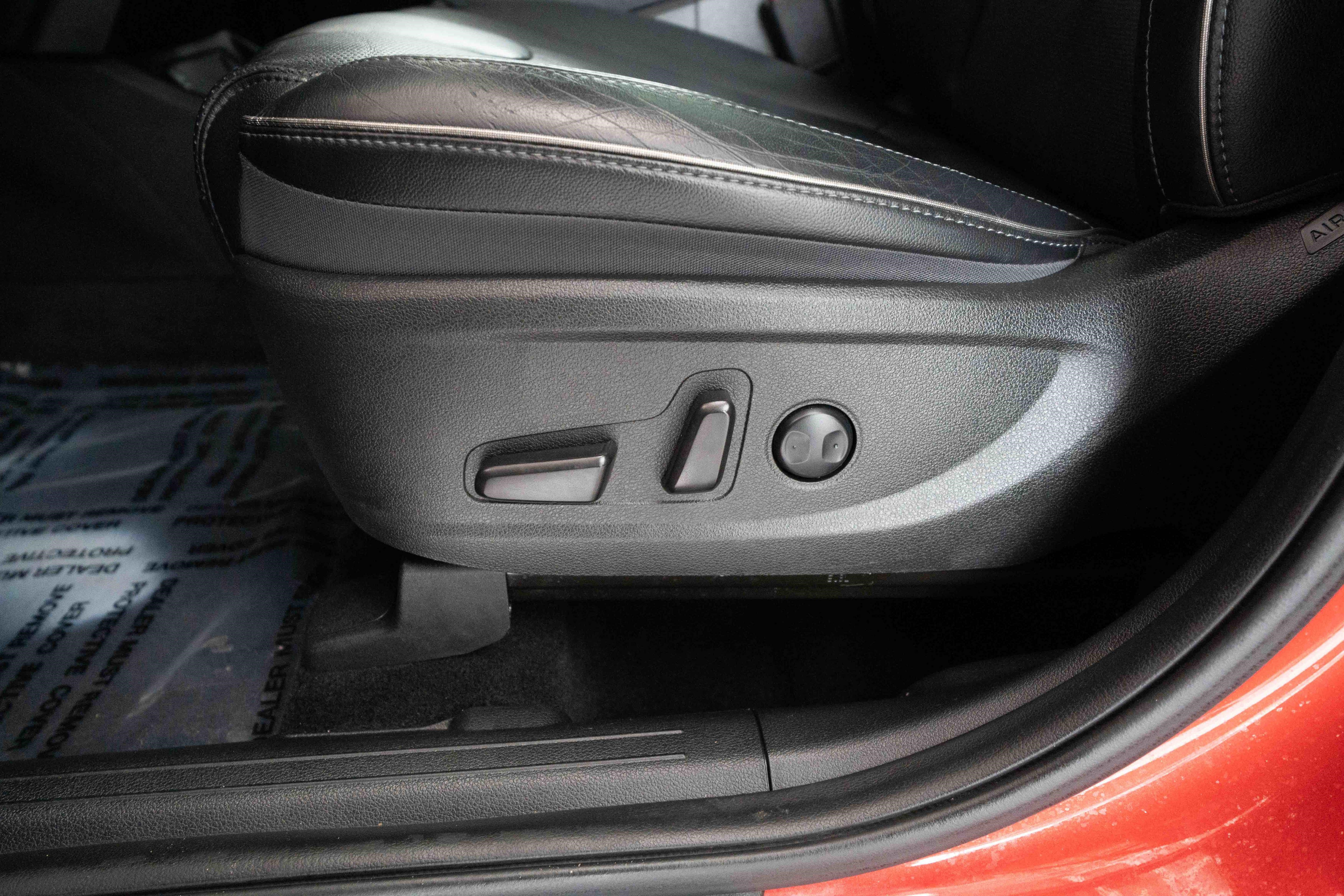 Used 2022 Hyundai Santa Fe SEL w/ Convenience + Premium Package AWD/4WD image 12