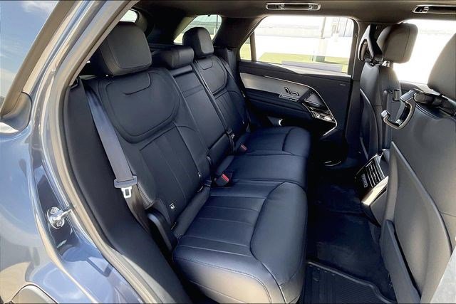 New 2025 Land Rover Range Rover Sport image 11
