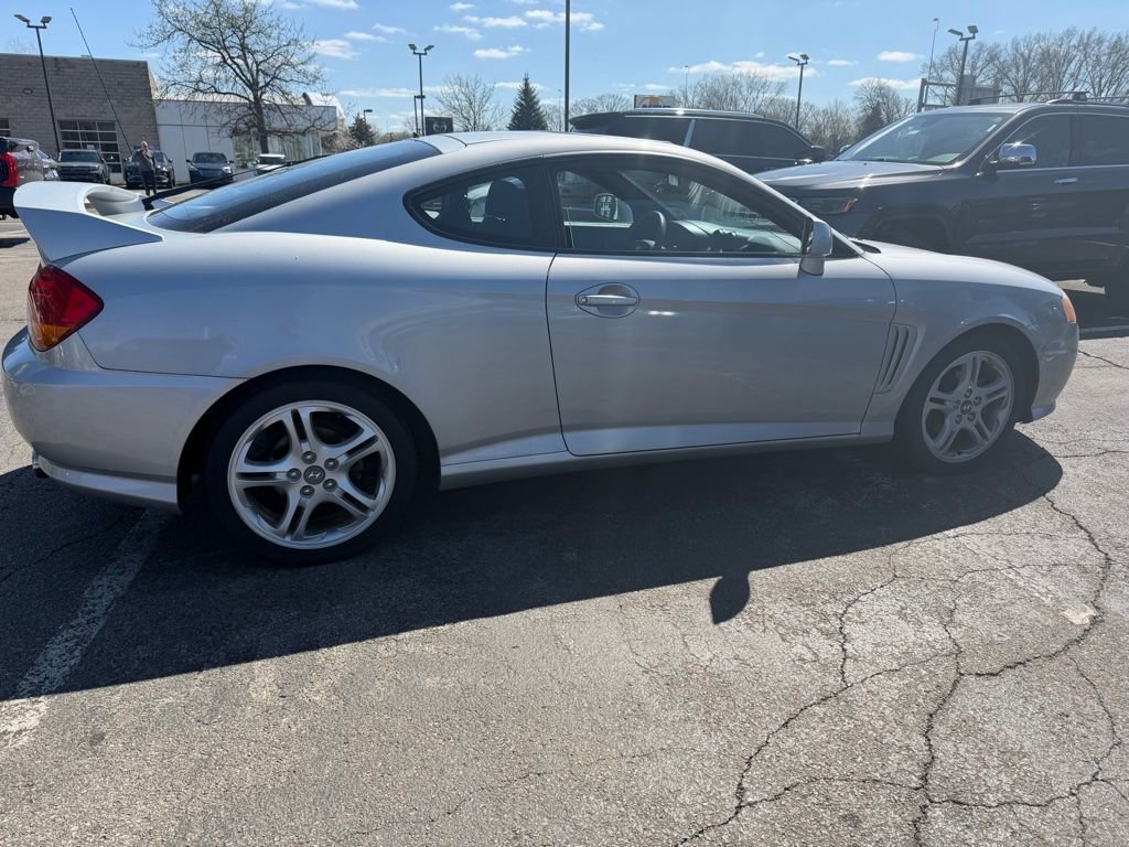 Used 2004 Hyundai Tiburon GT image 3