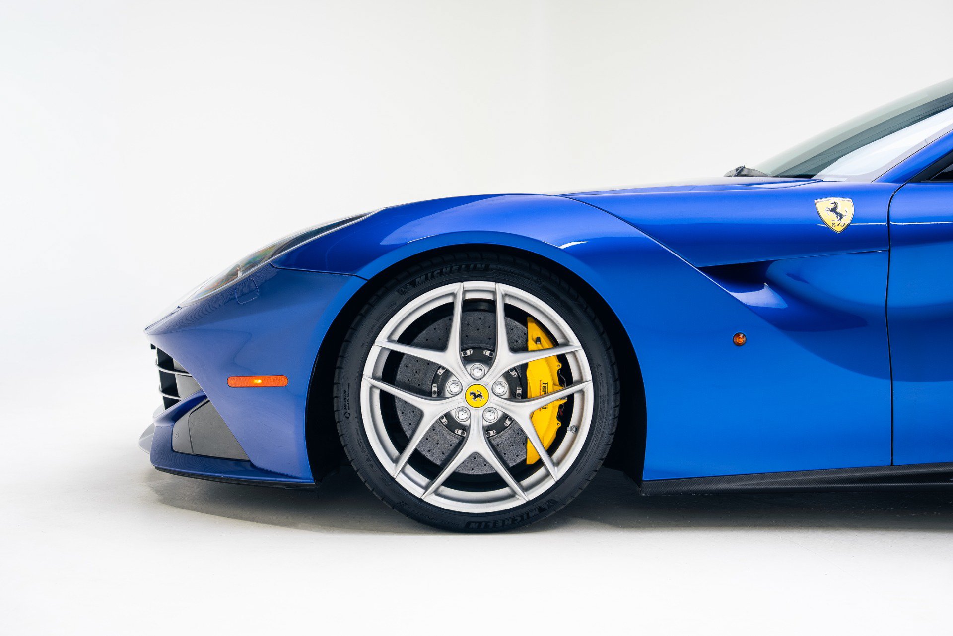 Used 2016 Ferrari F12 Berlinetta RWD image 14