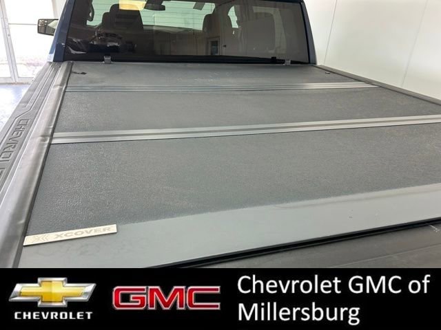 Used 2023 Chevrolet Silverado 1500 LT w/ Z71 Off-Road Package AWD/4WD image 8