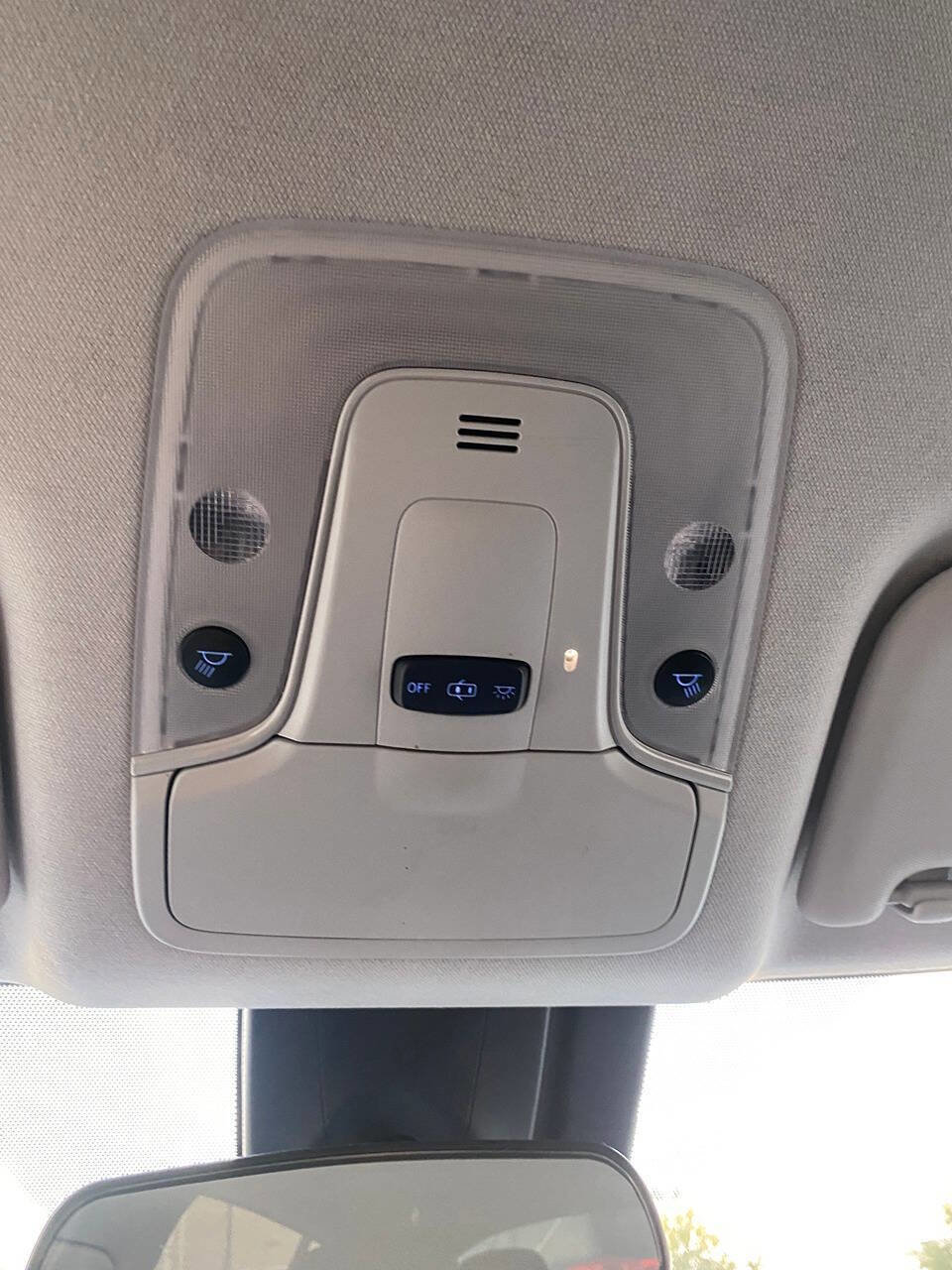 Used 2017 Toyota Prius Prime Plus image 33