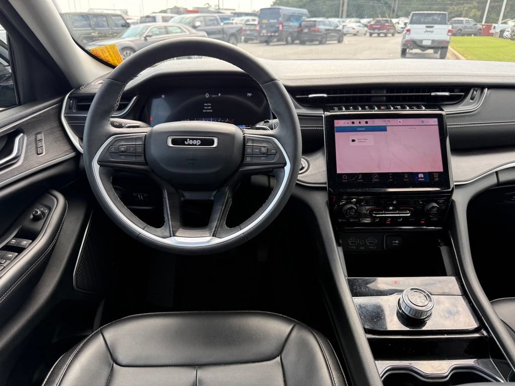 Used 2023 Jeep Grand Cherokee Limited RWD image 8