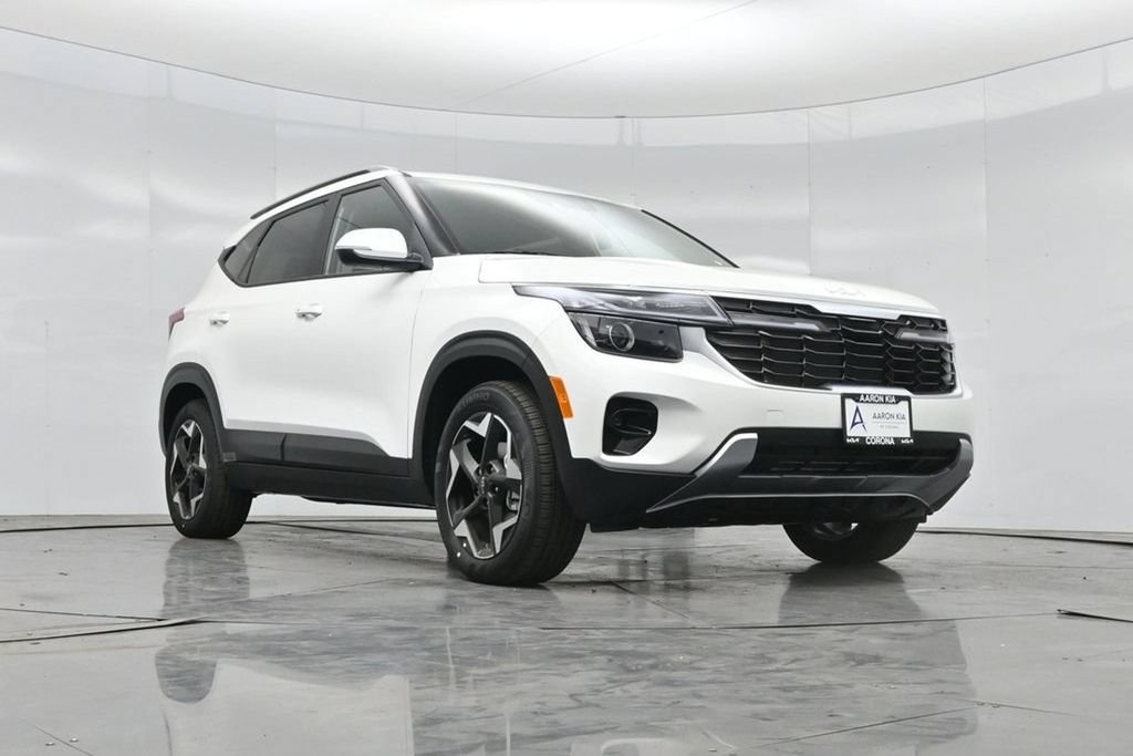 New 2026 Kia Seltos S FWD image 2