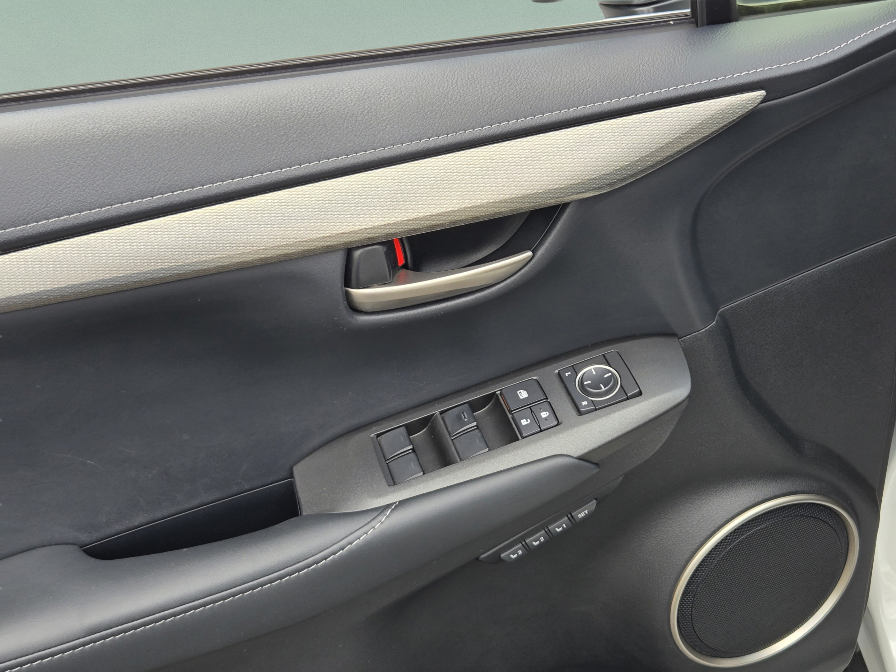 Used 2015 Lexus NX 200t F Sport w/ Navigation System Package FWD image 14