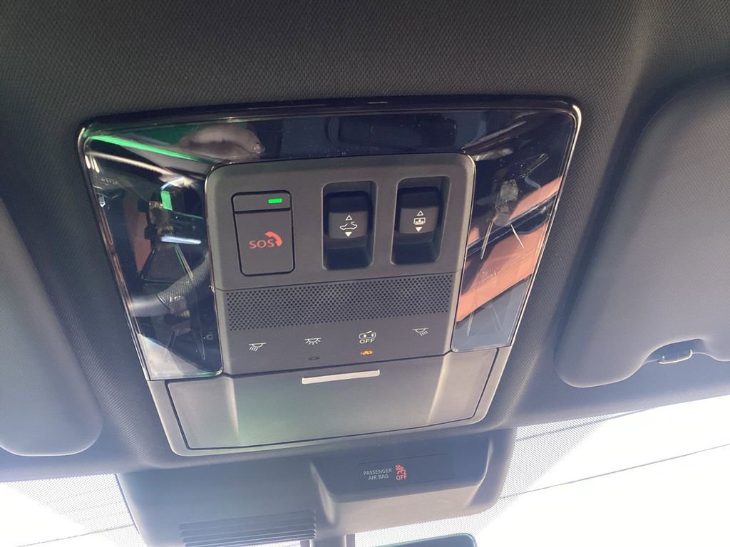 New 2025 Mitsubishi Outlander SEL image 24