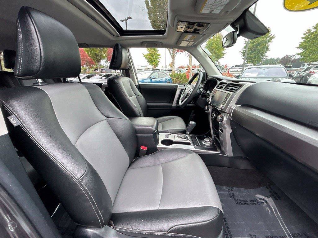 Used 2021 Toyota 4Runner SR5 Premium w/ Moonroof Package AWD/4WD image 14