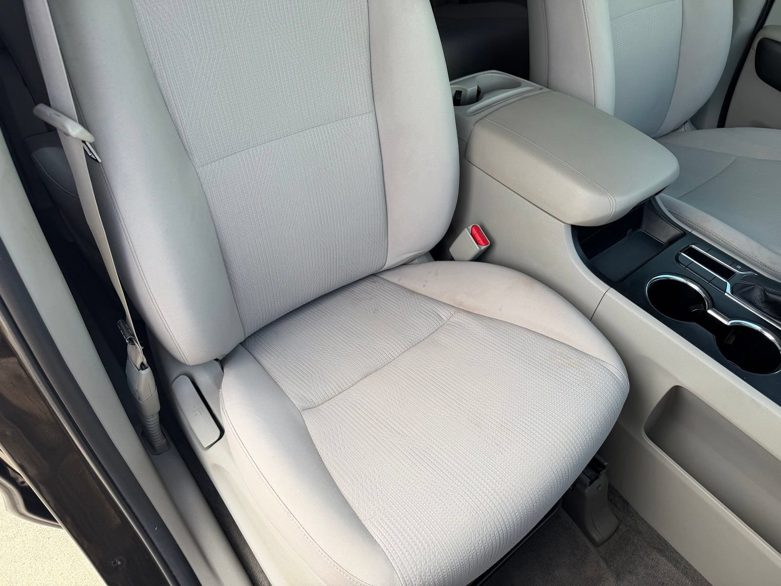 Used 2021 Kia Sedona LX FWD image 10