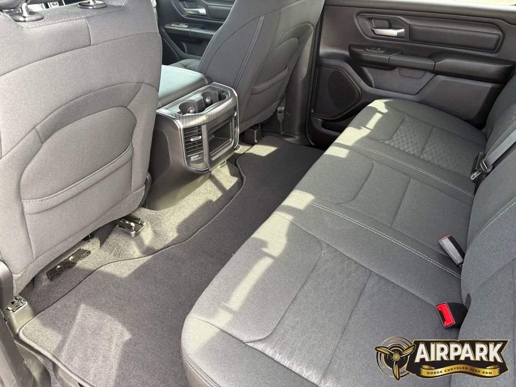 New 2026 RAM 1500 Express AWD/4WD image 14