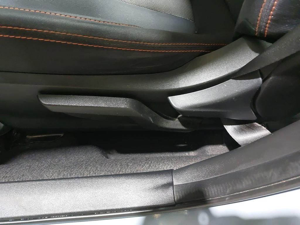 Used 2021 Subaru Crosstrek 2.0i Premium AWD/4WD image 30