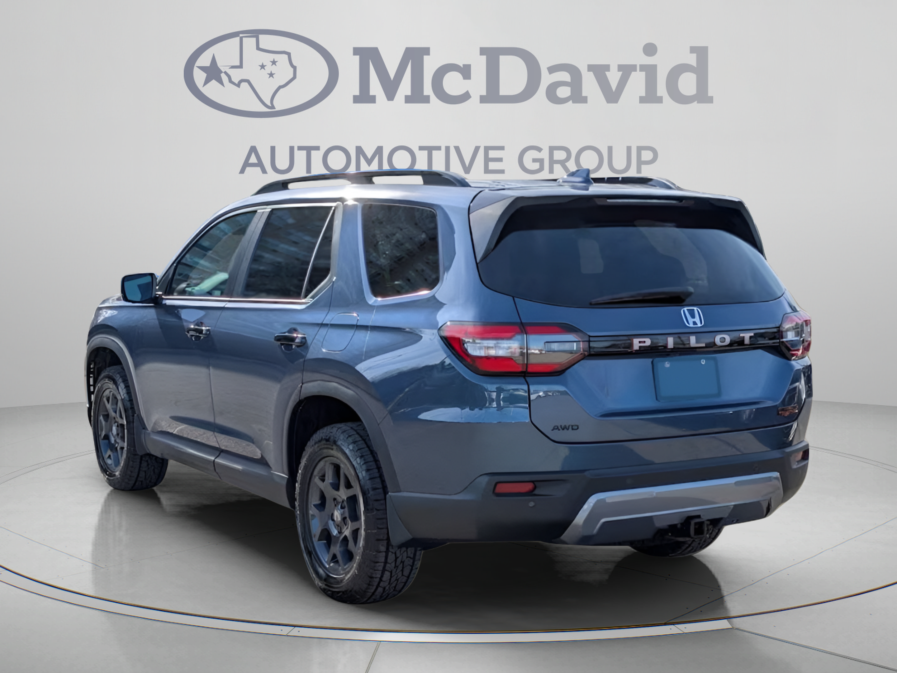New 2026 Honda Pilot TrailSport image 4