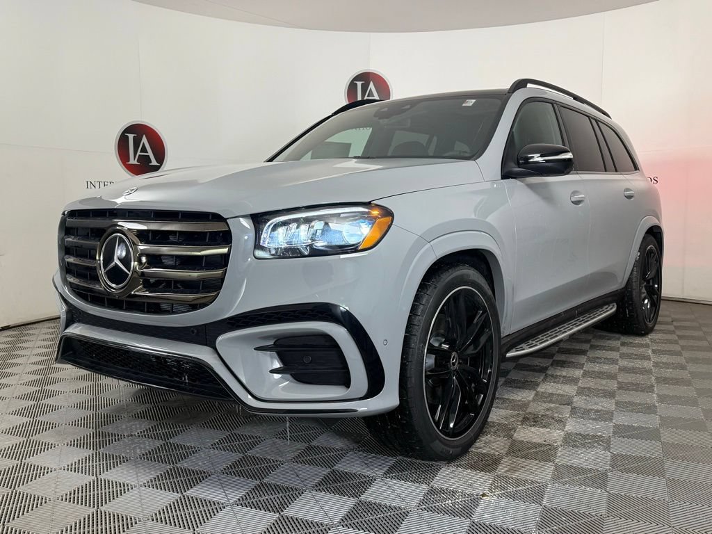Used 2026 Mercedes-Benz GLS 580 4MATIC image 3