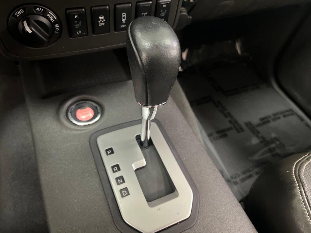 Used 2020 Nissan Frontier 4x4 Crew Cab image 26