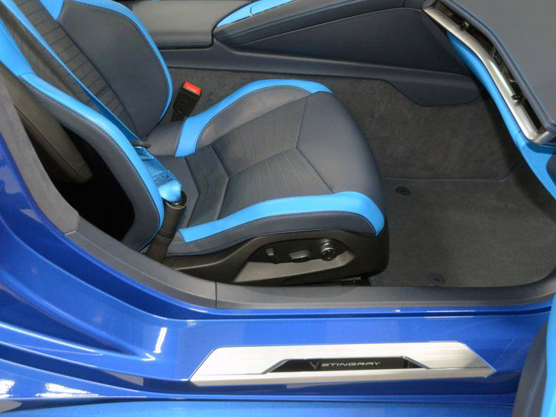 Used 2021 Chevrolet Corvette Stingray Premium Conv w/ Z51 Performance Package RWD image 25