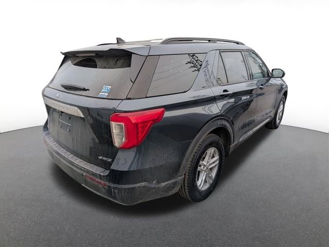 Certified 2023 Ford Explorer XLT w/ Equipment Group 202A image 5