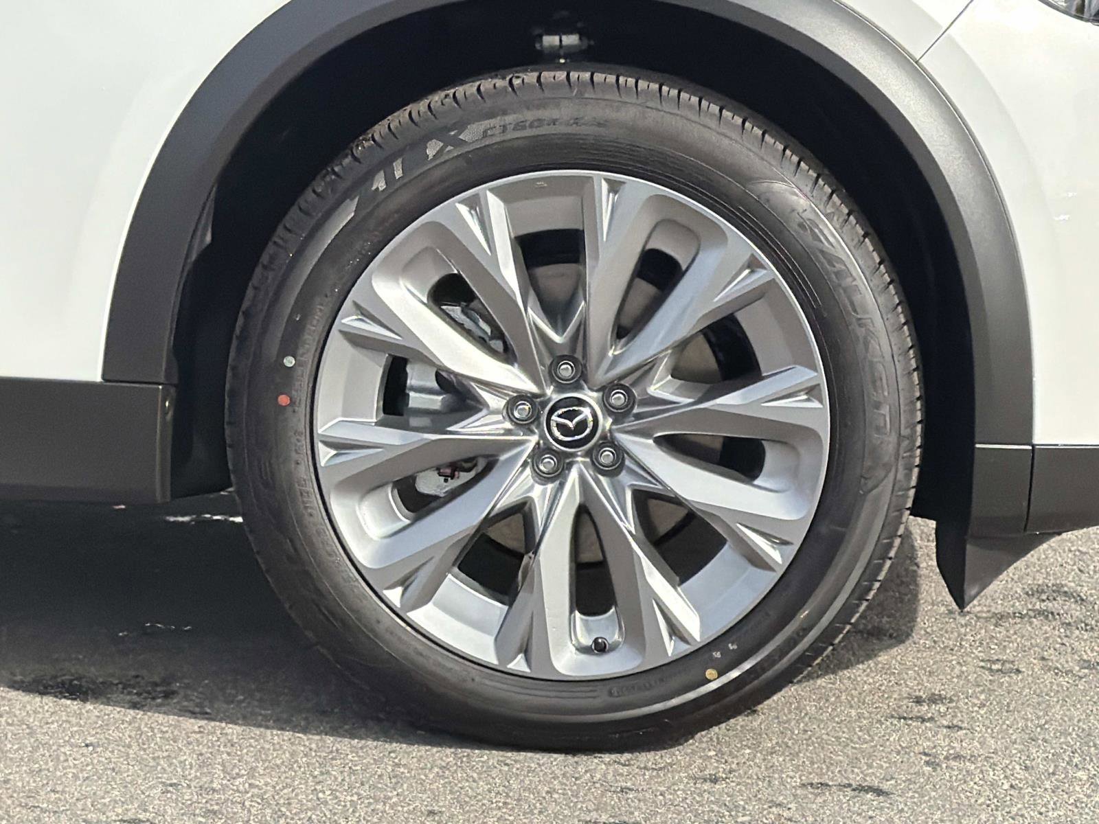 New 2026 MAZDA CX-90 Plug-In Hybrid w/ Preferred AWD/4WD image 27