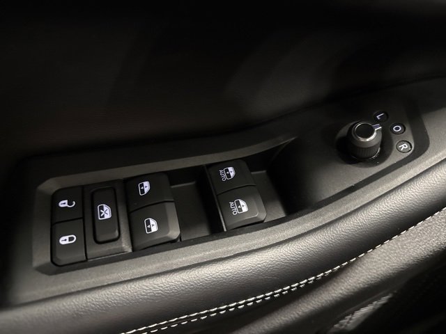 Used 2024 Jeep Grand Cherokee Altitude image 22