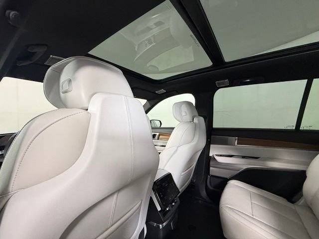 New 2027 Cadillac Vistiq Sport AWD/4WD image 26
