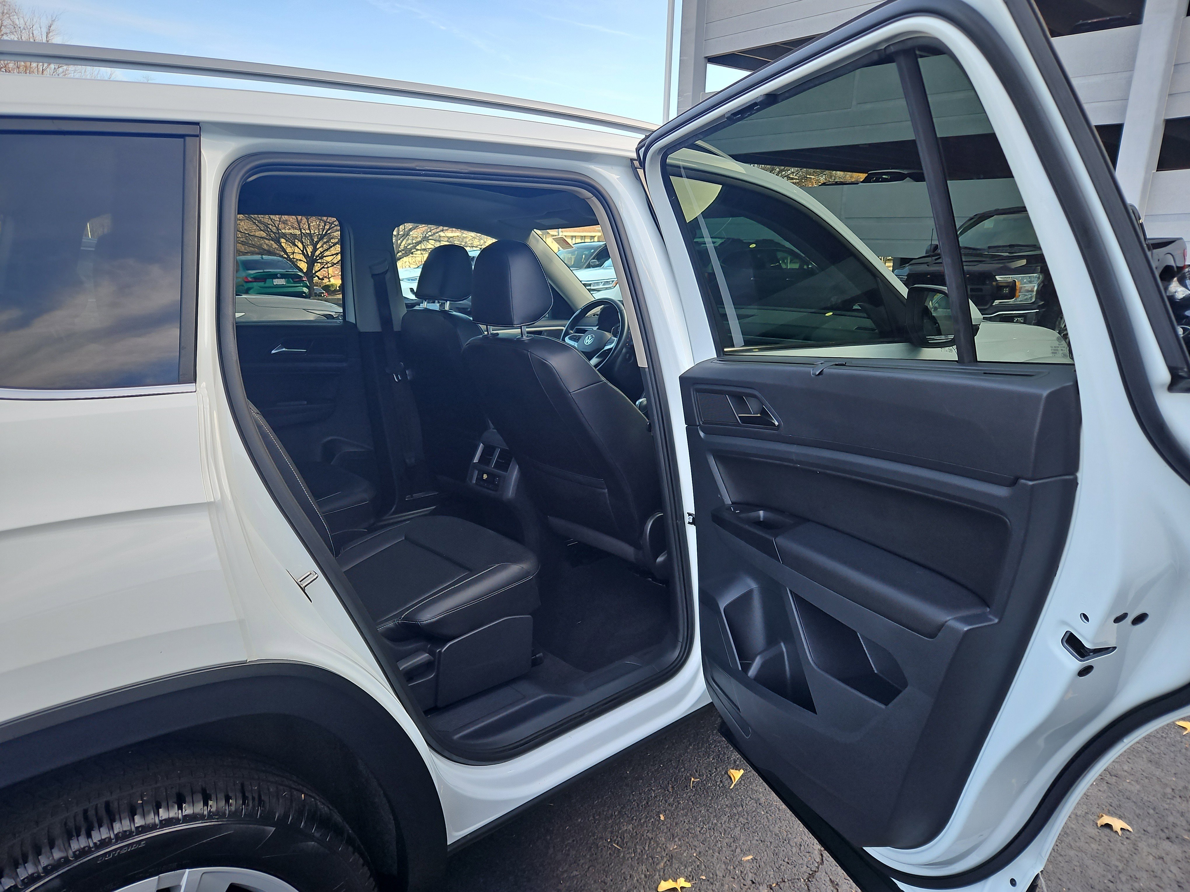 Certified 2021 Volkswagen Atlas SEL image 30