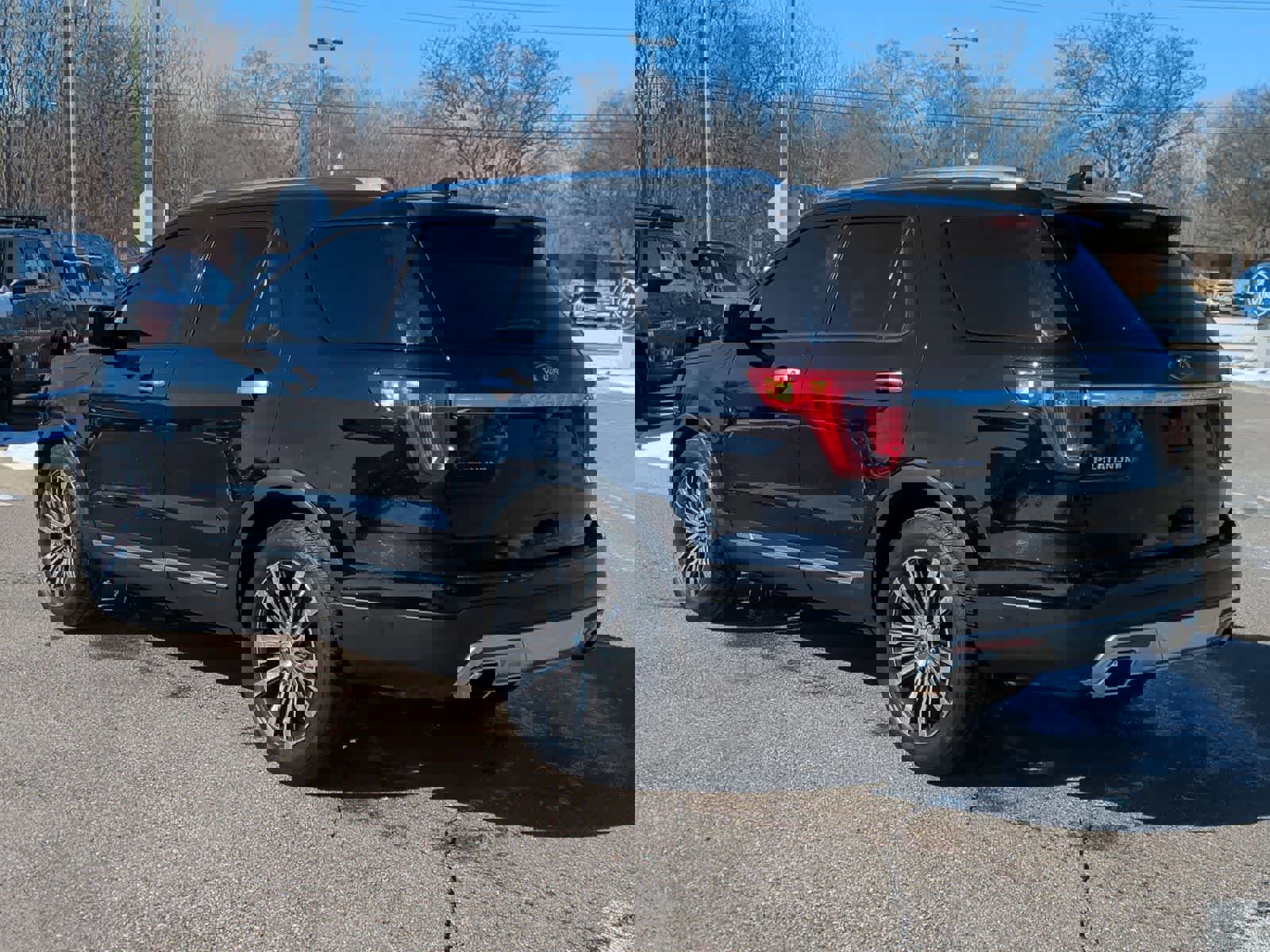 Used 2017 Ford Explorer Platinum image 6