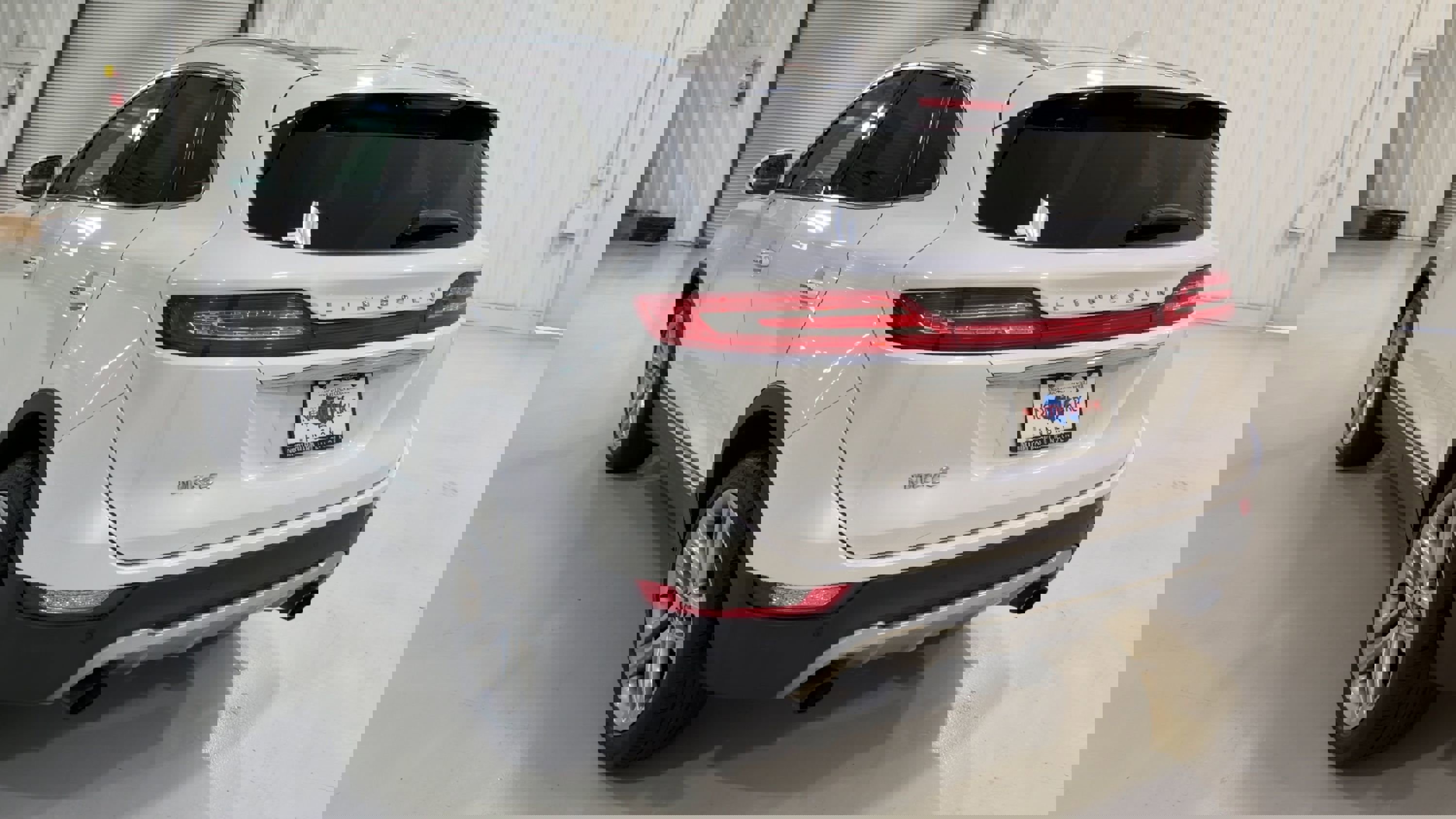 Used 2019 Lincoln MKC Reserve w/ MKC Climate Package image 8