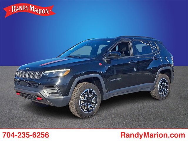 Used 2024 Jeep Compass Trailhawk w/ Trailhawk Elite Group