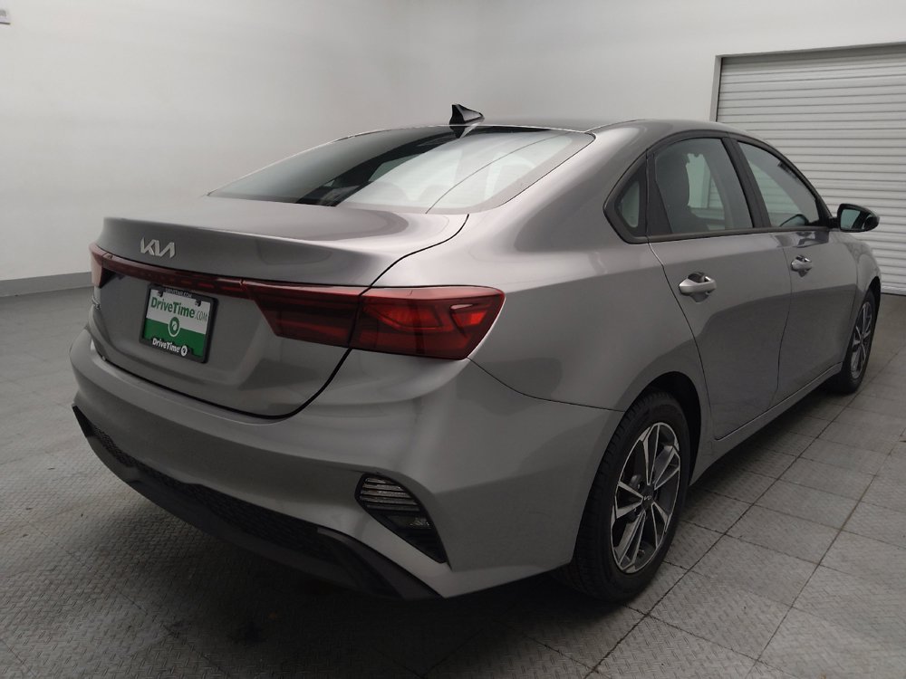 Used 2023 Kia Forte LXS FWD image 9
