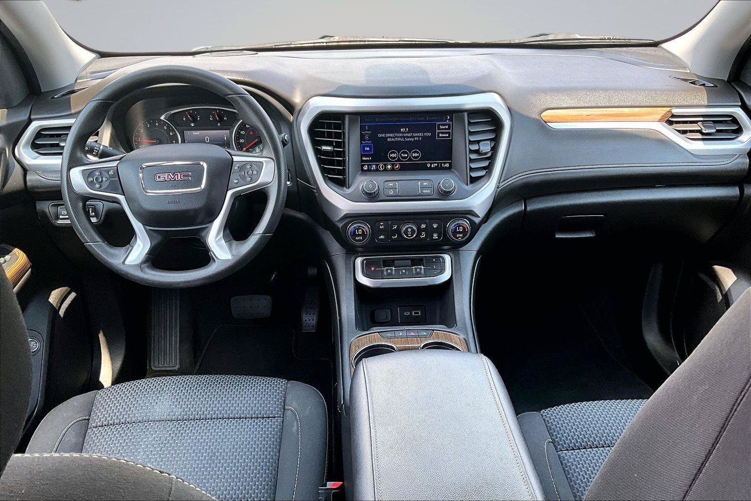 Used 2023 GMC Acadia SLE w/ Driver Convenience Package AWD/4WD image 17