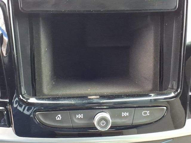 Used 2022 Chevrolet Traverse LT w/ LPO, Cargo Package image 33