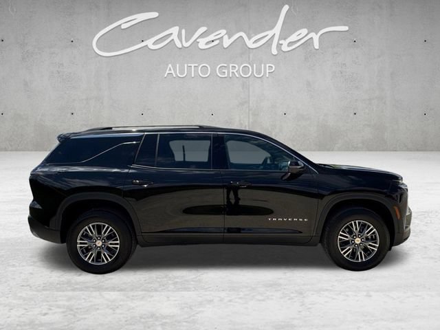 Used 2026 Chevrolet Traverse LT w/ Driver Confidence Package FWD image 17