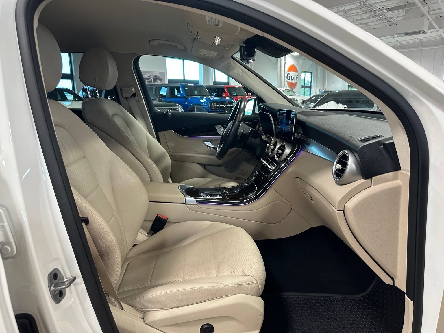 Used 2022 Mercedes-Benz GLC 300 image 37