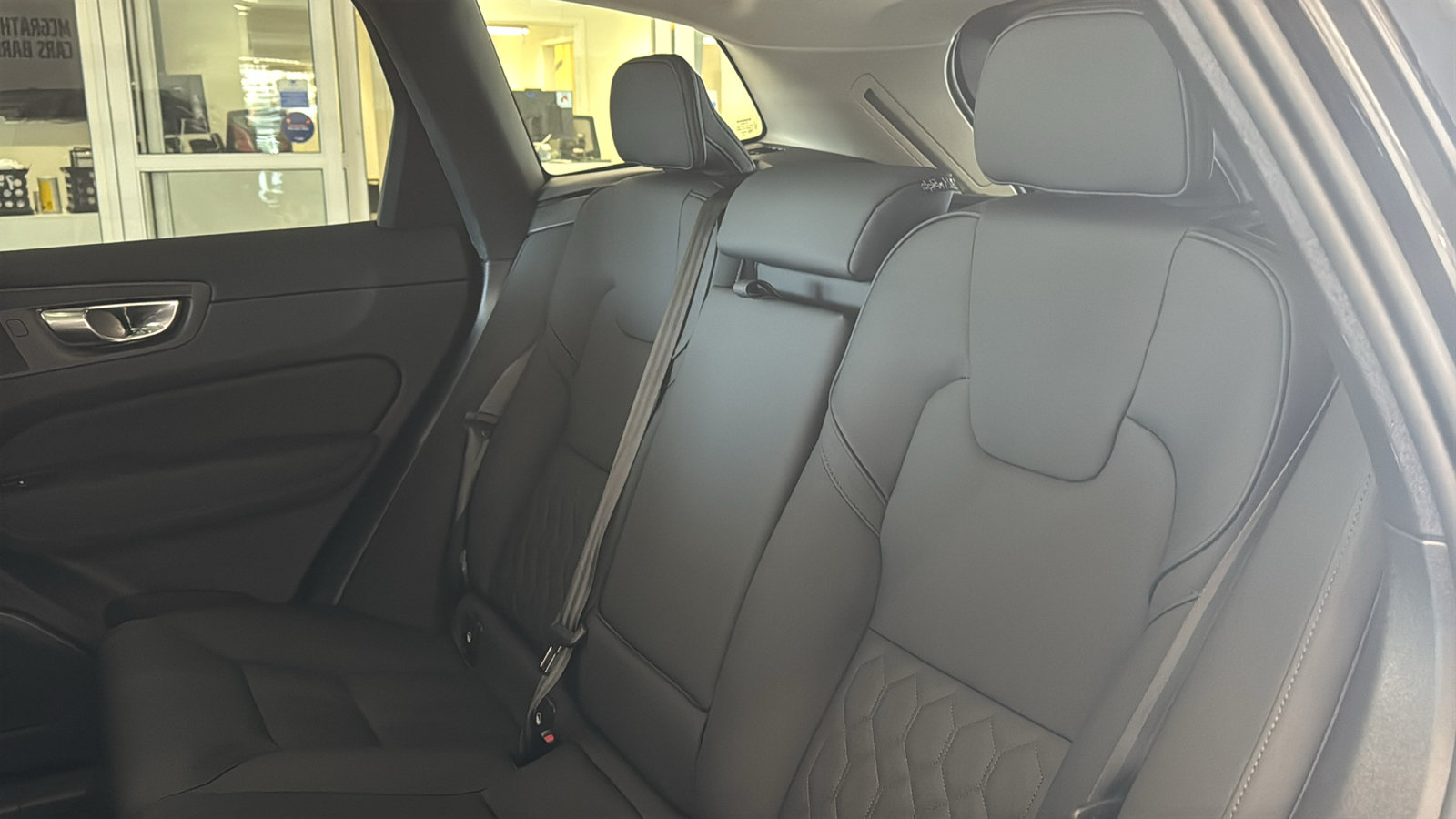 New 2027 Volvo XC60 B5 Plus AWD/4WD image 26