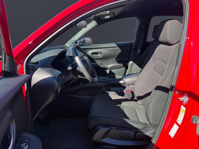 Used 2024 Honda HR-V Sport image 9