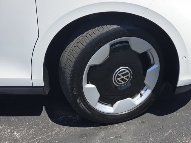 Used 2025 Volkswagen ID. Buzz Pro S RWD image 25