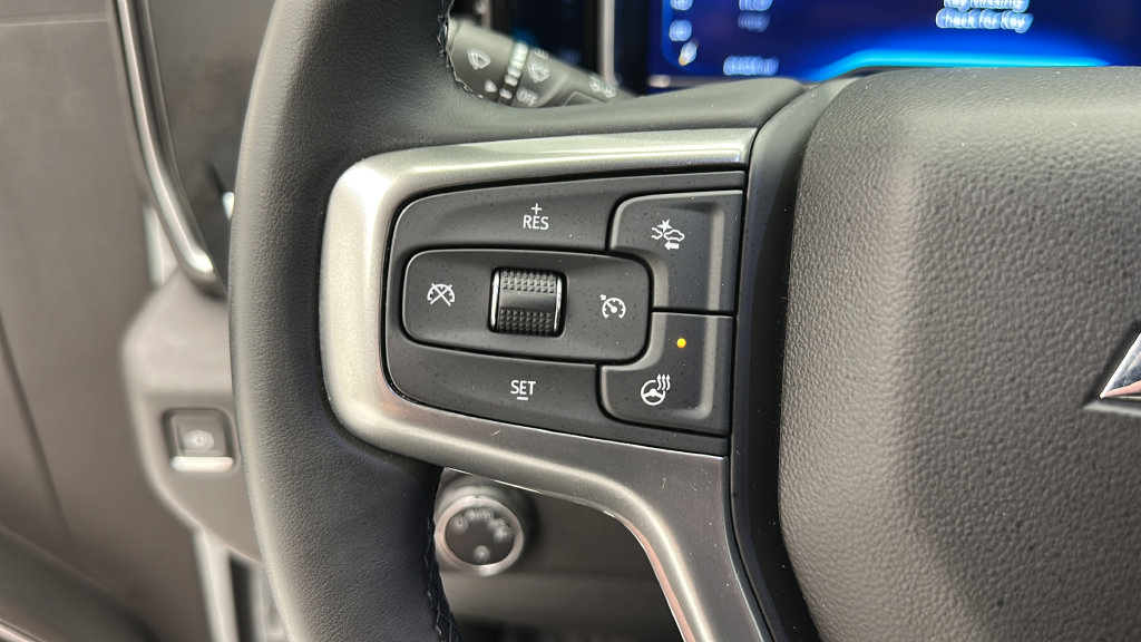 Used 2023 Chevrolet Silverado 1500 LT AWD/4WD image 18