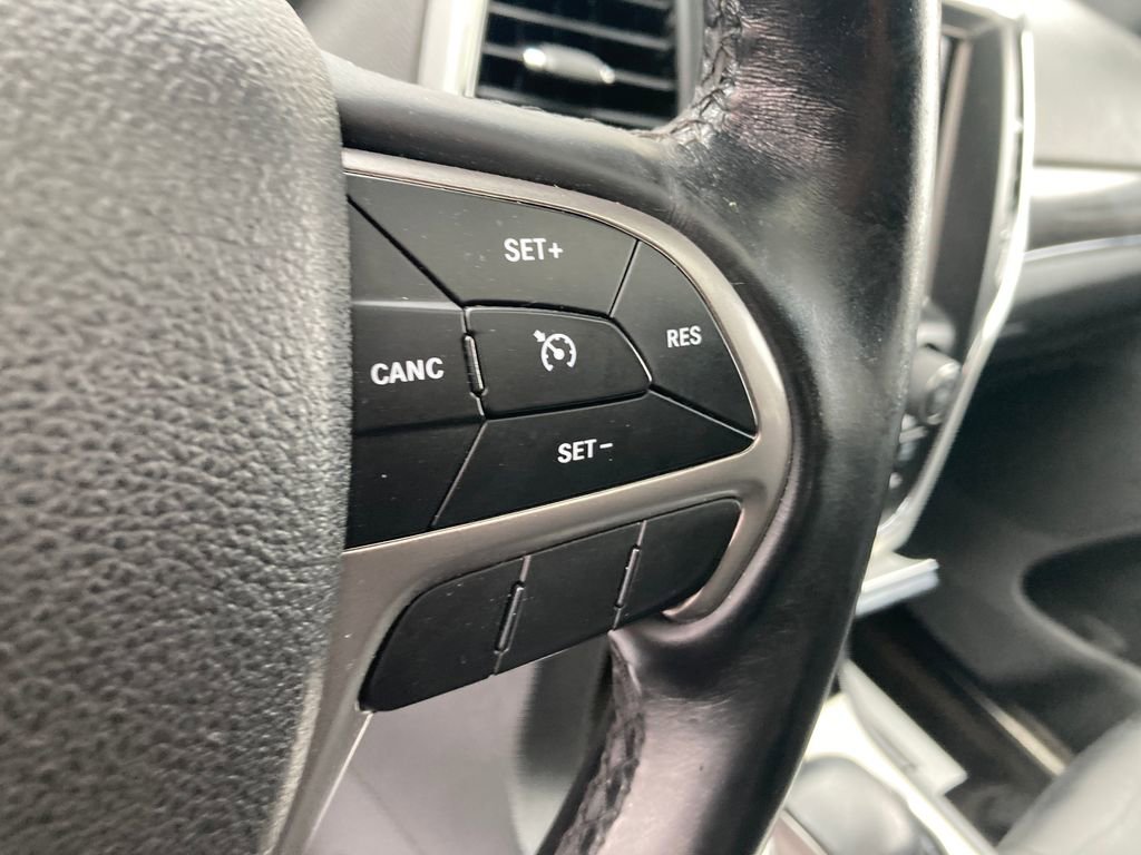 Used 2018 Jeep Grand Cherokee Limited image 37