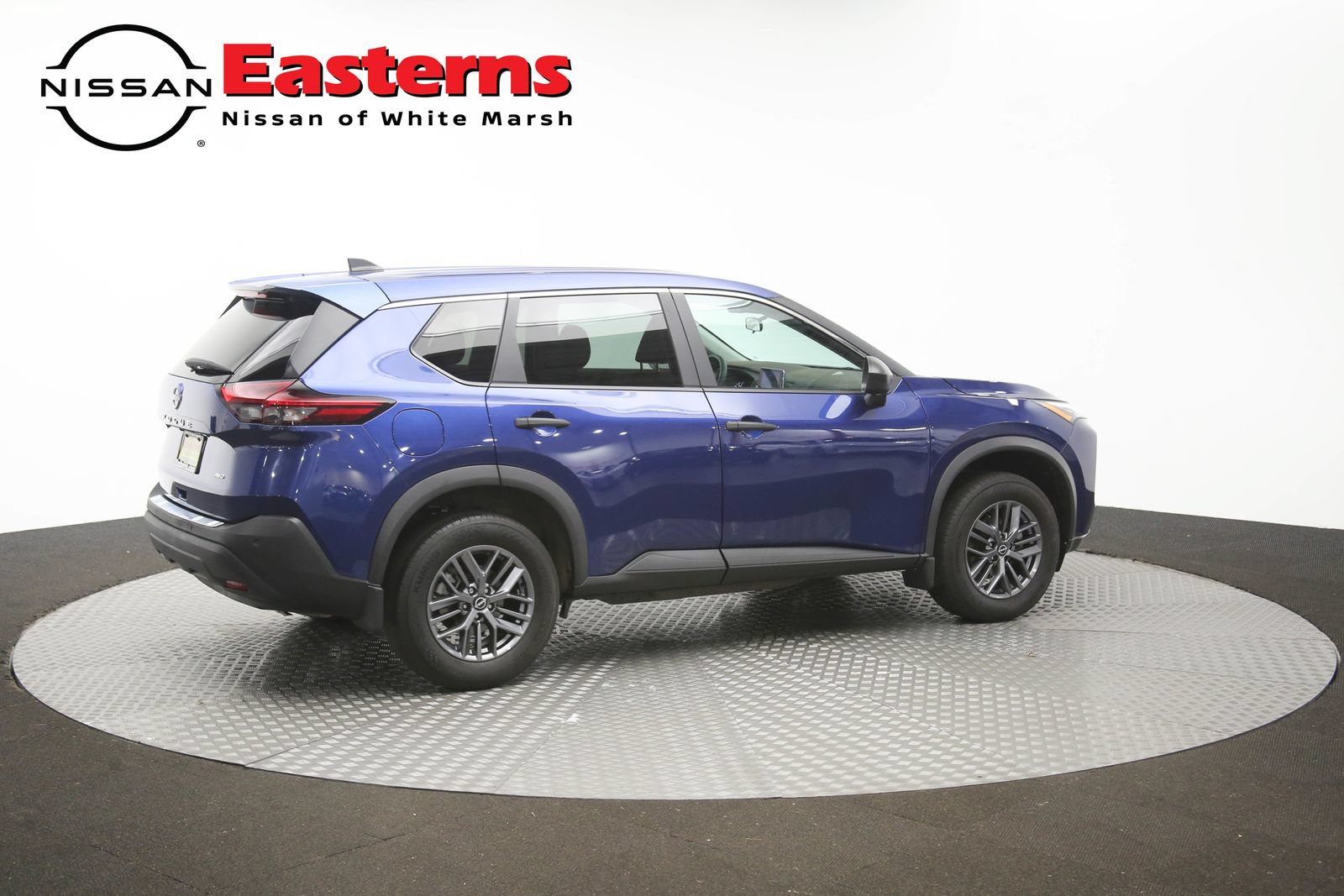 Used 2023 Nissan Rogue S AWD/4WD image 42