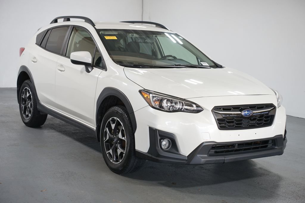 Used 2019 Subaru Crosstrek 2.0i Premium w/ Eyesight System image 3