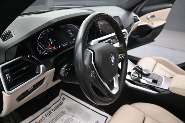 Used 2019 BMW 330i Sedan w/ Premium Package RWD image 17
