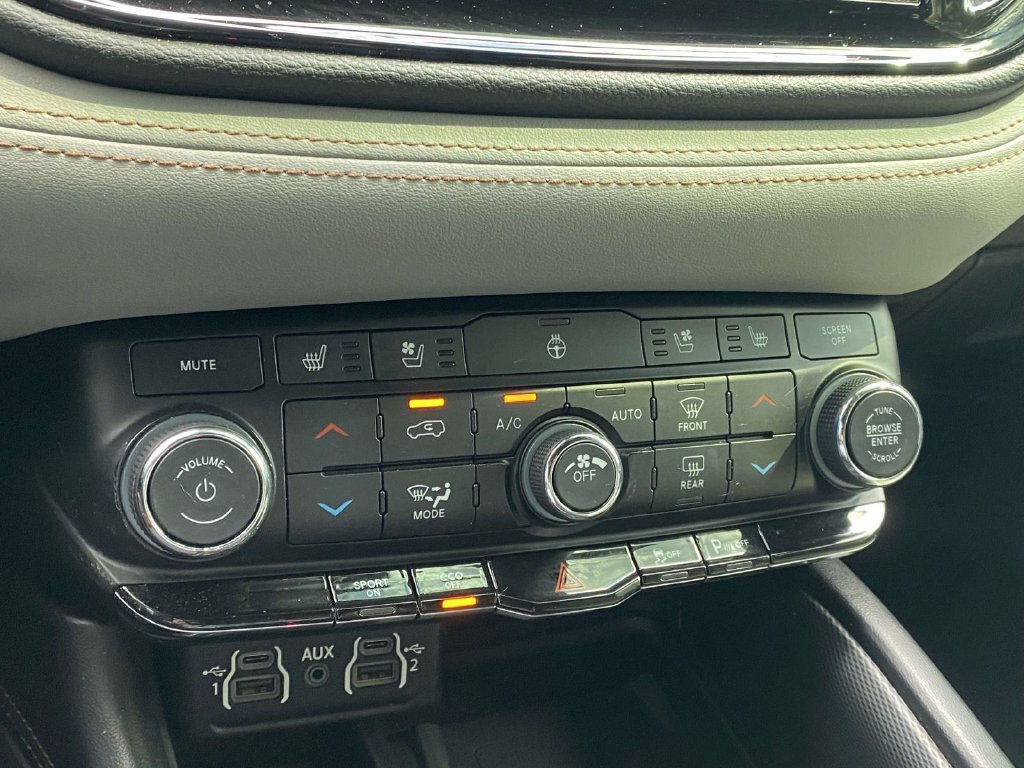 Used 2022 Dodge Durango R/T RWD image 24