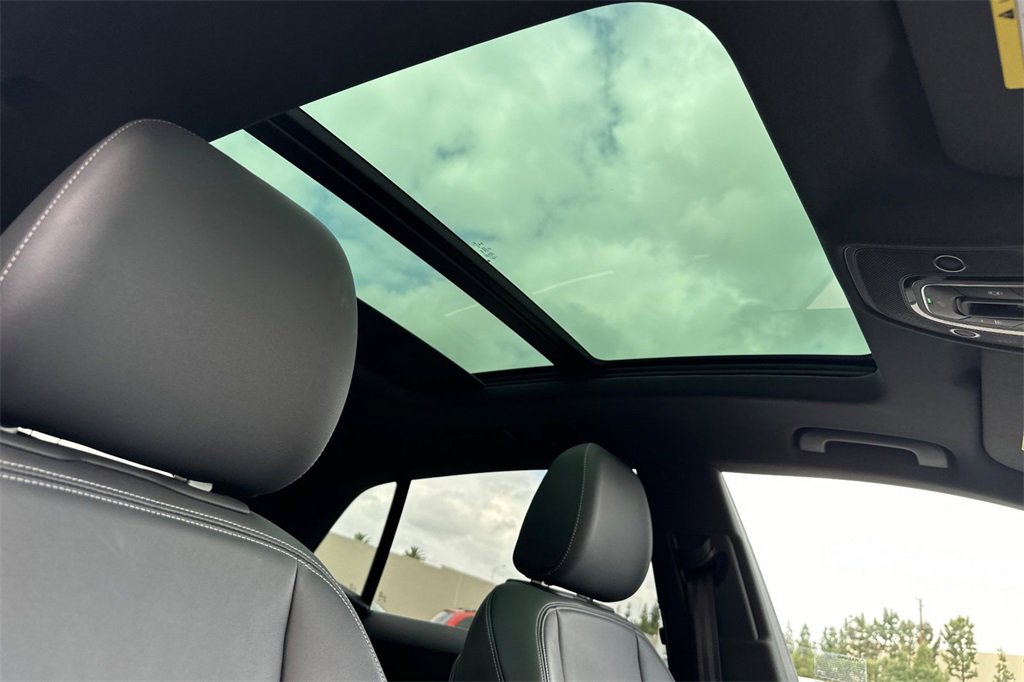 Used 2021 Audi Q8 Premium image 20