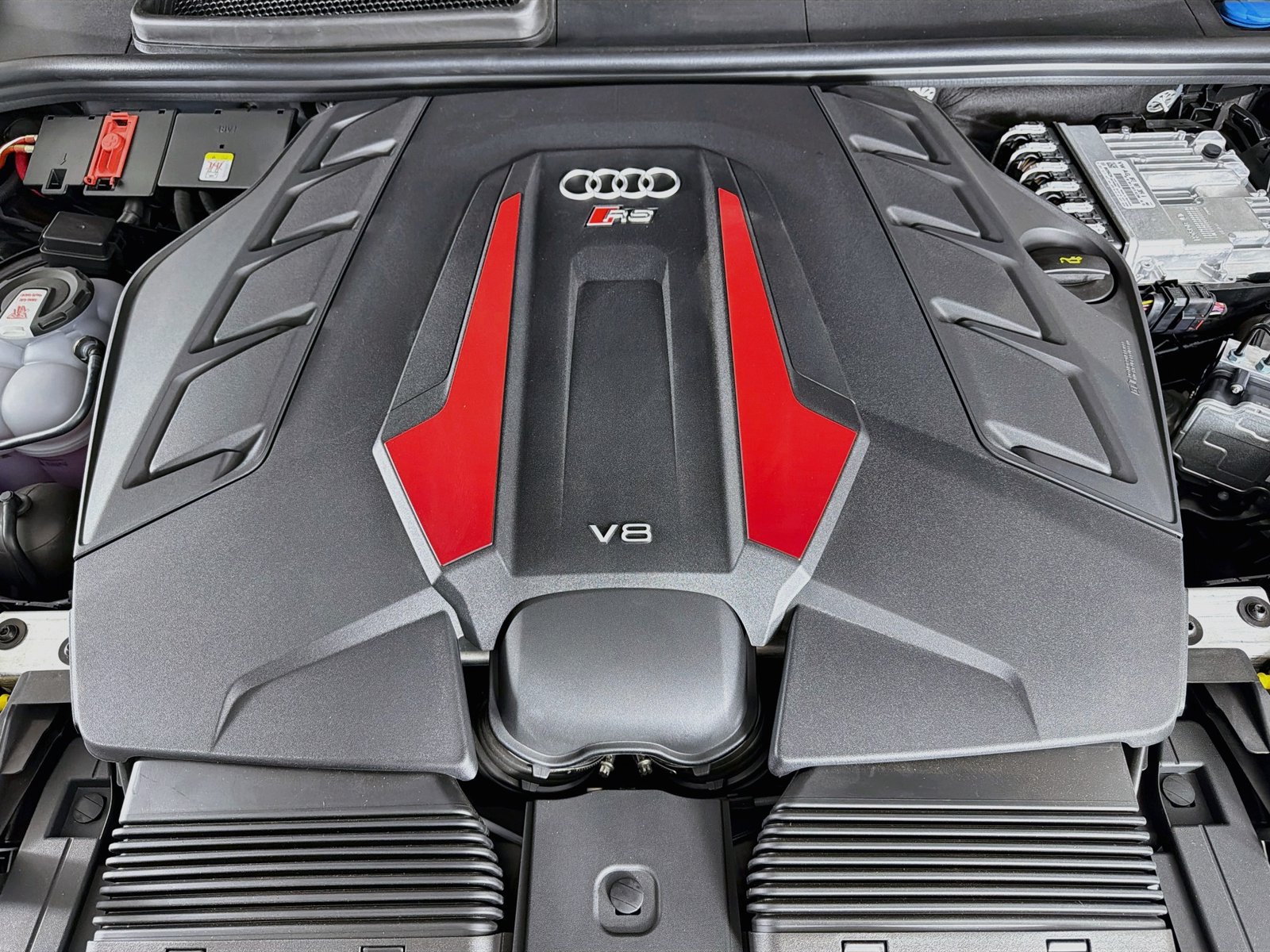 New 2026 Audi RS Q8 performance AWD/4WD image 32