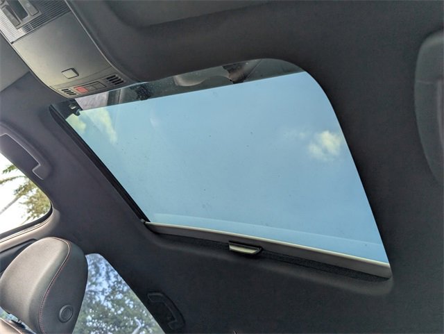 Used 2015 Volkswagen Golf 4-Door image 20