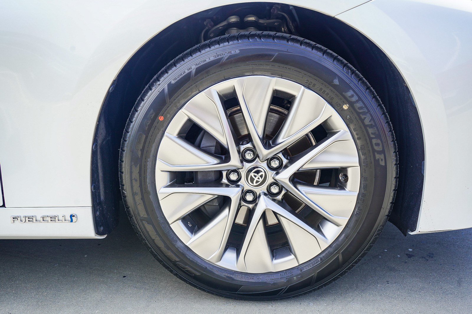 Certified 2022 Toyota Mirai w/ Advanced Technology Package RWD image 10