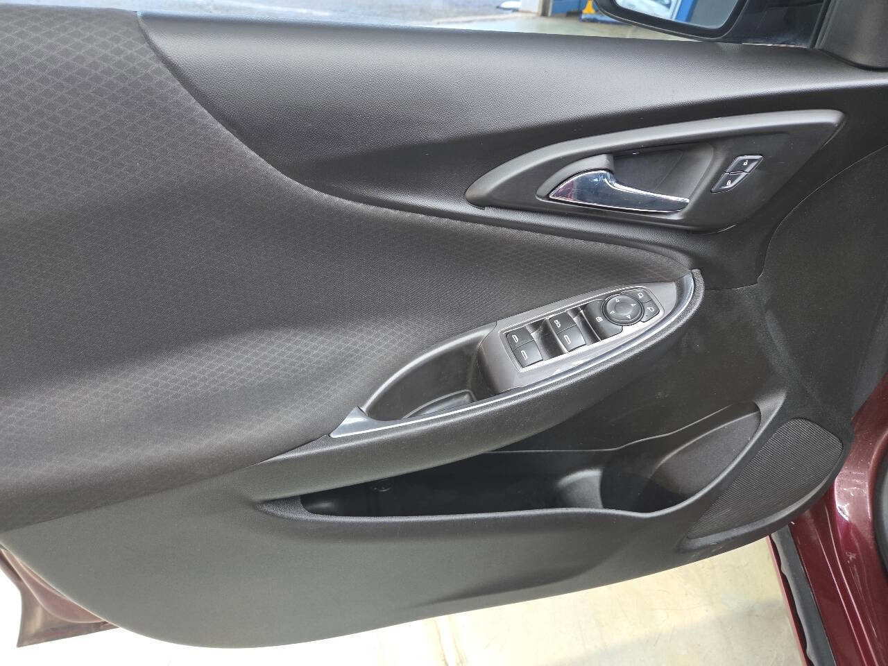 Used 2016 Chevrolet Malibu LT image 17