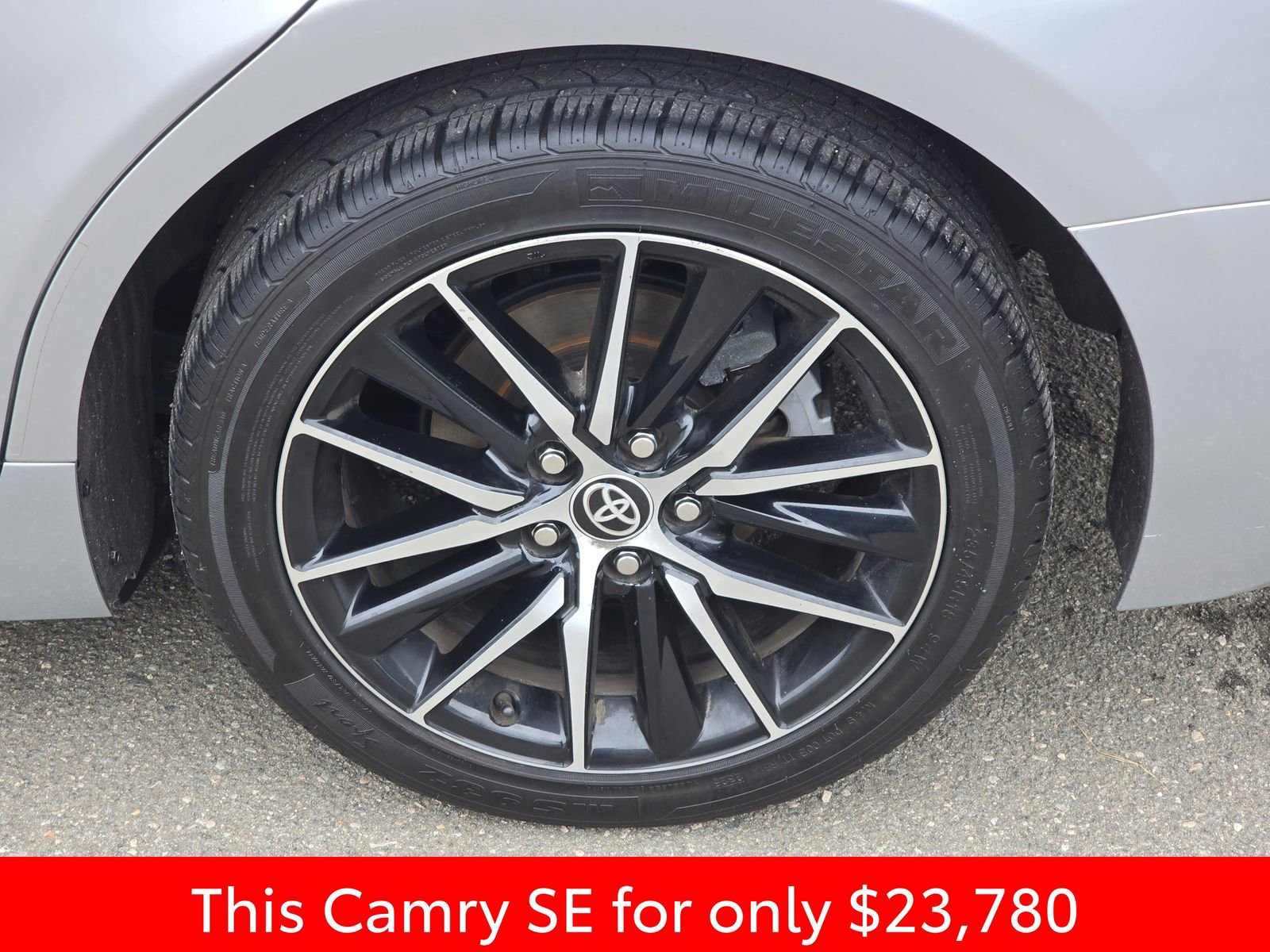 Used 2024 Toyota Camry SE image 38